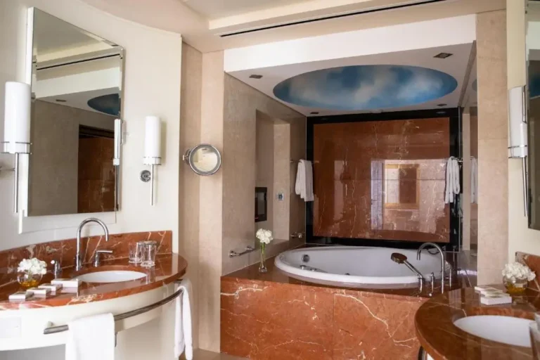 Jumeirah Emirates Towers Dubai