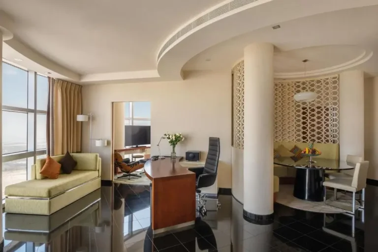 Jumeirah Emirates Towers Dubai