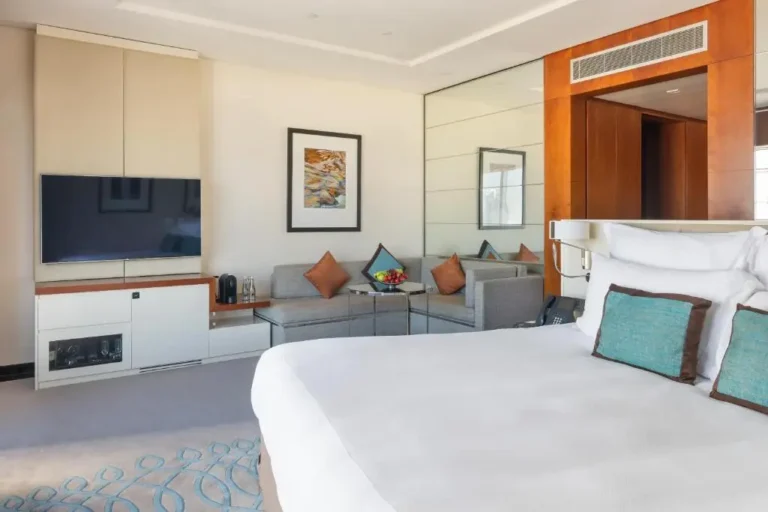 Jumeirah Emirates Towers Dubai