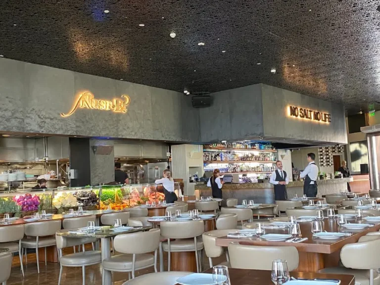 Jumeirah Emirates Towers Dubaï